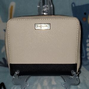 Kate Spade Cream and Black Women's Wallet